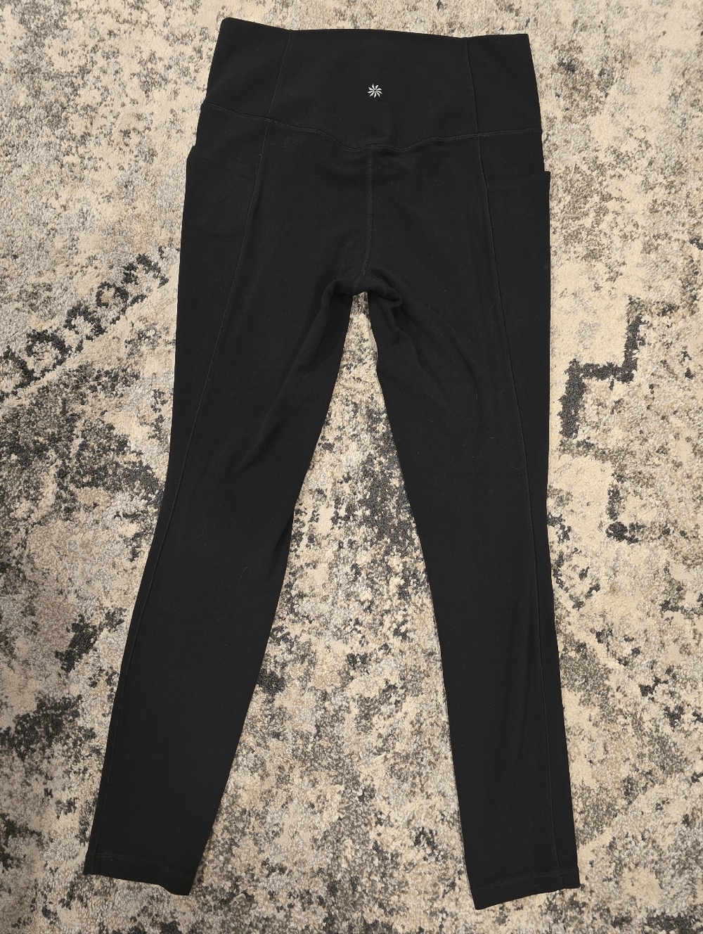 Athleta Salutation Stash Pocket II Tight Black High-Waist Leggings, Medium